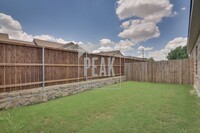 2500 Las Brisas St in Fort Worth, TX - Building Photo - Building Photo