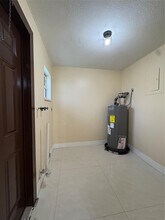 1871 NW 59th Terrace in Sunrise, FL - Building Photo - Building Photo