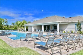 15413 Wildflower Cir in Naples, FL - Building Photo - Building Photo