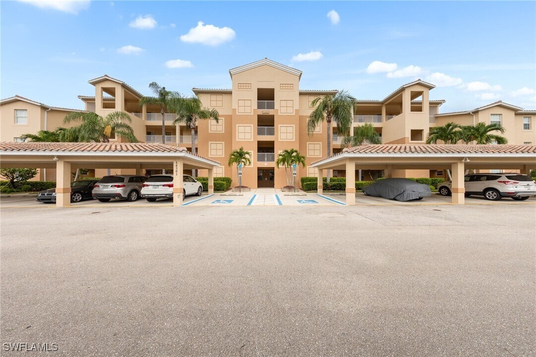 14501 Legends Blvd N in Ft. Myers, FL - Building Photo