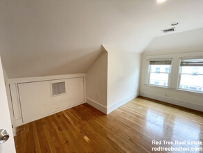 17 Sunset St, Unit 3 in Boston, MA - Building Photo - Building Photo