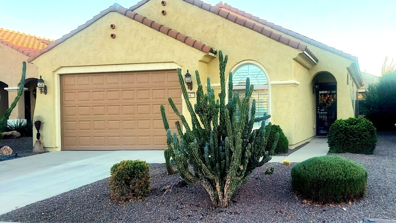 26477 W Ross Ave in Buckeye, AZ - Building Photo