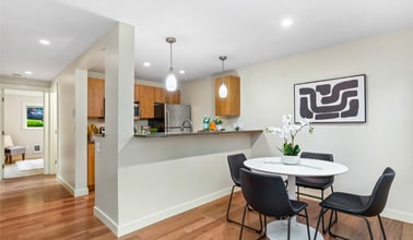 15155 NE 82nd St, Unit 103 in Redmond, WA - Building Photo - Building Photo