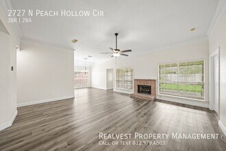 2727 N Peach Hollow Cir in Pearland, TX - Building Photo - Building Photo