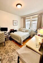 183 Kent St, Unit 3 in Brookline, MA - Foto de edificio - Building Photo