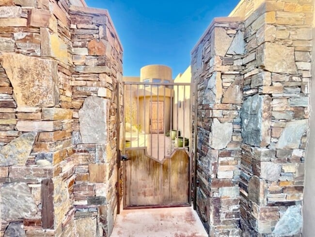 3052 Snow Canyon Pkwy in Saint George, UT - Building Photo - Building Photo