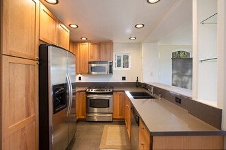 12626 Carmel Country Rd in San Diego, CA - Building Photo - Building Photo