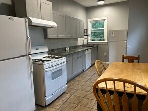 21 Weston St in Waltham, MA - Building Photo - Building Photo