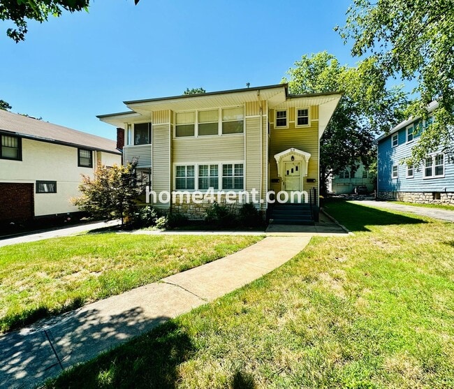 311 W 51 St in Kansas City, MO - Building Photo - Building Photo