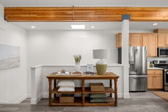 1877 Notre Dame Blvd, Unit #2 in Chico, CA - Foto de edificio - Building Photo