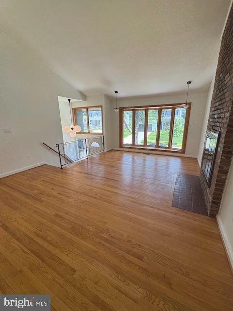 6506 Callander Dr in Bethesda, MD - Foto de edificio - Building Photo