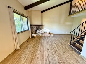 14320 Fairway Dr in Eden Prairie, MN - Building Photo - Building Photo