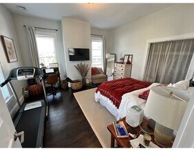 6 Souther Rd-Unit -1 in Boston, MA - Foto de edificio - Building Photo