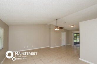 995 Armstrong Rd SE in Palm Bay, FL - Building Photo - Building Photo