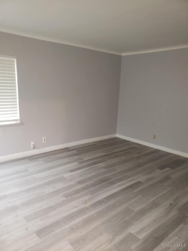 5008 Newfield Ave in Cincinnati, OH - Building Photo - Building Photo