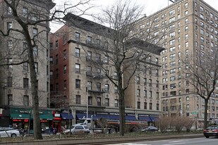 2671-2675 Broadway in New York, NY - Building Photo