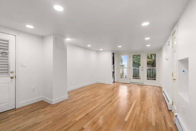 431 E 6th St in Boston, MA - Building Photo - Building Photo