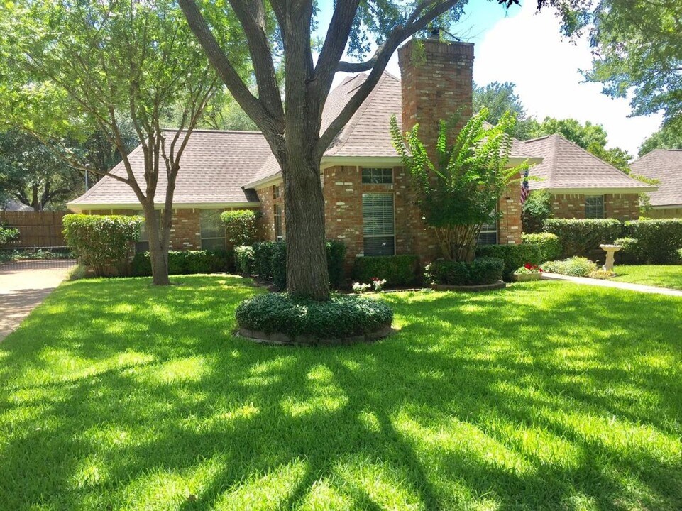 1115 Mesa Verde Dr in Waco, TX - Building Photo