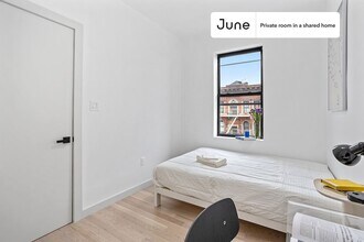 Room in Shared 4.0 bed/3 bath home in New York, NY - Building Photo - Building Photo