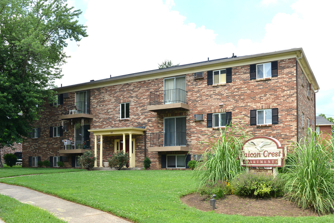 Falcon Crest Apartments in Milford, OH - Building Photo