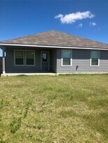 232 Blanco Dr in Huntsville, TX - Building Photo