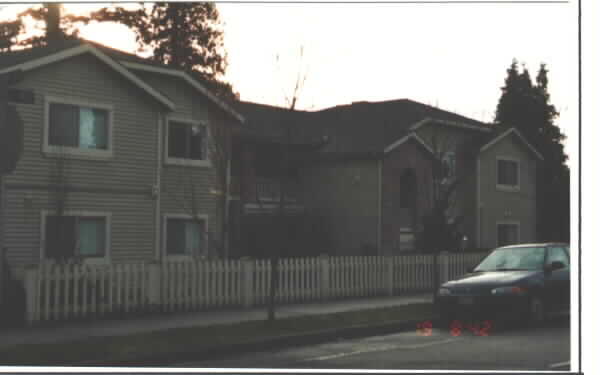 Garden Place in Bothell, WA - Foto de edificio