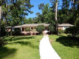 1903 Skyland Dr in Tallahassee, FL - Building Photo