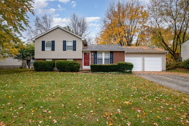 1387 Firethorne Dr in Mason, OH - Building Photo - Building Photo