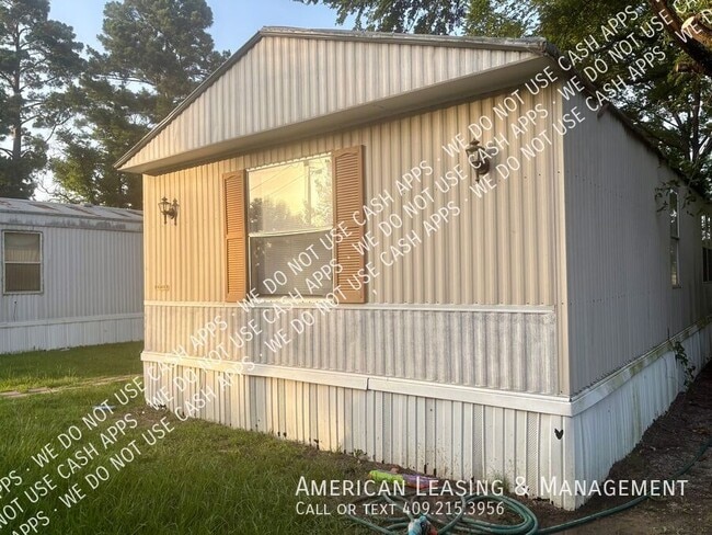 property at 109 Hornet Ln