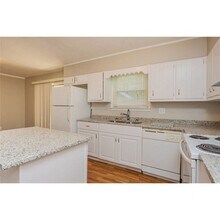 9125 Settlers Grove Rd NE in Covington, GA - Building Photo - Building Photo