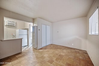 343 W Portland St in Phoenix, AZ - Building Photo - Building Photo