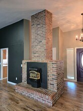 929 Auburn Ct in Merced, CA - Building Photo - Building Photo