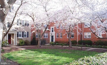 1302 Belle View Blvd in Alexandria, VA - Building Photo - Building Photo