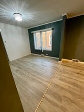 3622 W 79th Pl, Unit 1st Floor ONLY - NO BSMT in Chicago, IL - Building Photo - Building Photo