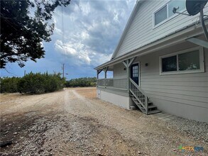 542 Lonesome in Canyon Lake, TX - Building Photo - Building Photo