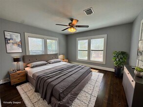 1011 E 6 1/2 St in Houston, TX - Building Photo - Building Photo