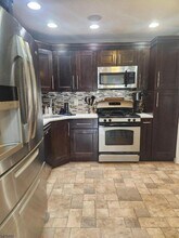 330 Penns Way in Bernards, NJ - Building Photo - Building Photo