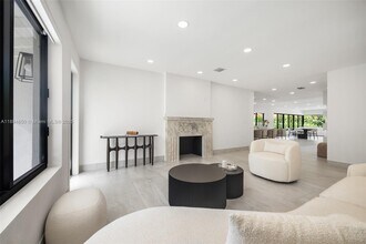 615 SW 21st Rd in Miami, FL - Building Photo - Building Photo