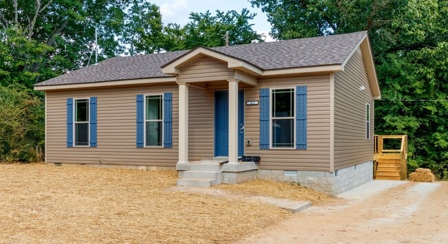 property at 413 Hietts Ln