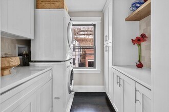 38 Mead St in Boston, MA - Building Photo - Building Photo