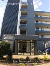 5200 University Wy NE, Unit #301 in Seattle, WA - Building Photo - Building Photo