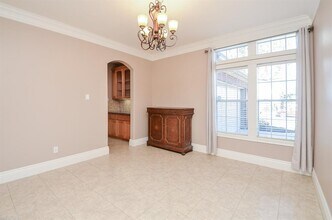 5835 Stratford Gardens Dr in Sugar Land, TX - Building Photo - Building Photo
