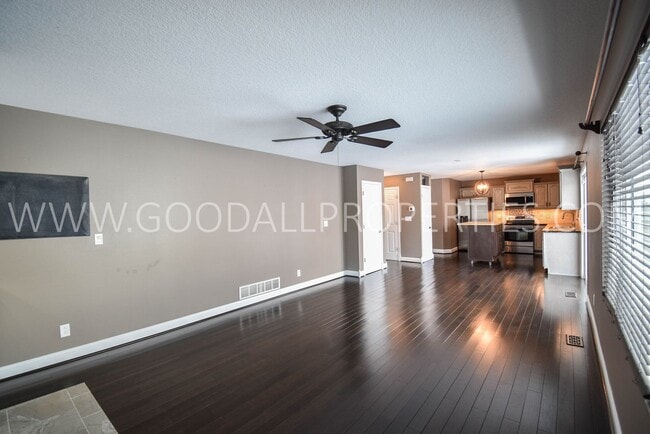 570 SE Carefree Ln in Waukee, IA - Building Photo - Building Photo