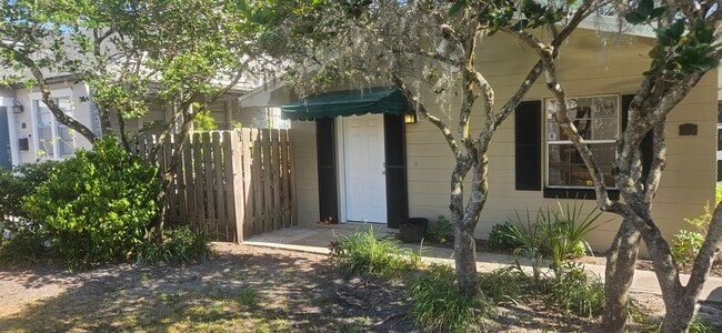 property at 1104 Mt Vernon St