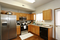 Lake Broadway Townhomes in Columbia, MO - Foto de edificio - Interior Photo