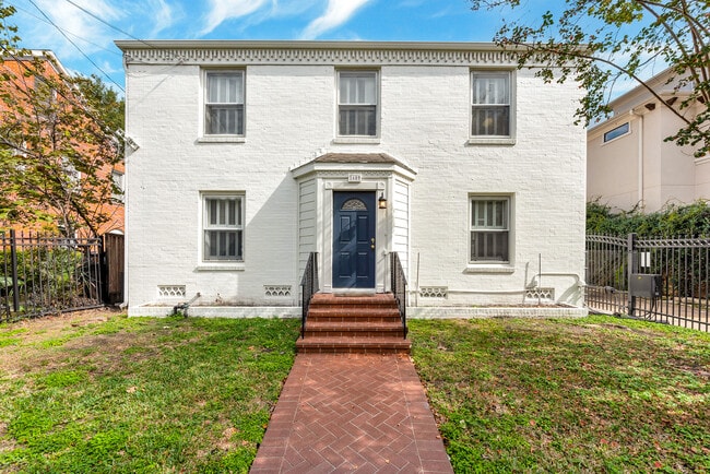 property at 1609 Driscoll St