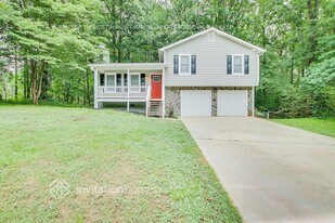 69 Prospectors Ct in Hiram, GA - Building Photo
