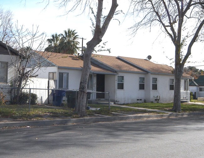 1305-1311 Wall Ave in San Bernardino, CA - Building Photo - Building Photo