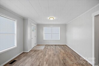 4008 S New Hope Rd in Gastonia, NC - Building Photo - Building Photo