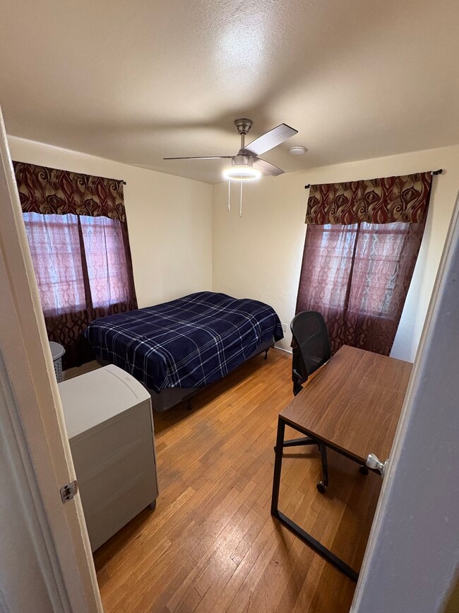 property at 1315 Dartmouth Dr NE